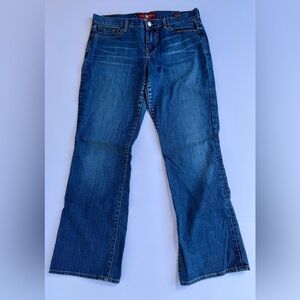 Woman’s Lucky Brand🍀Denim Jeans Sweet N Low Style Size 8/29​​